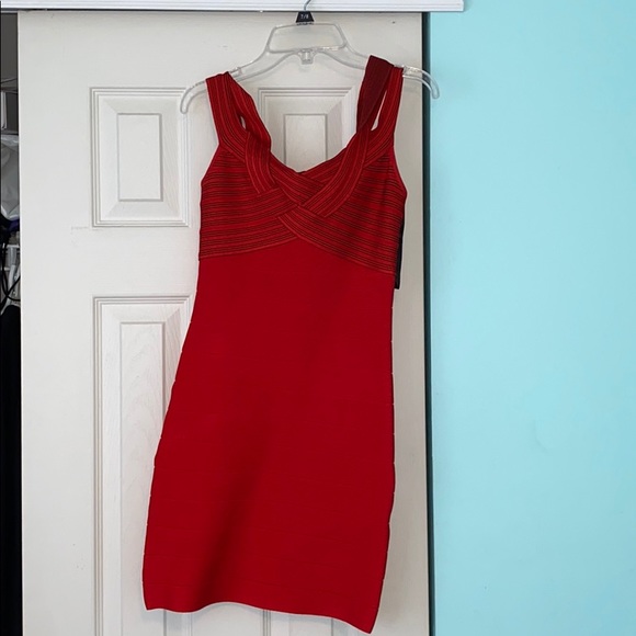 dress - Picture 2 of 4